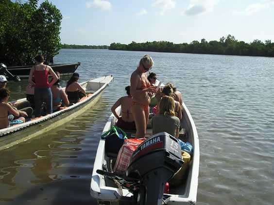 1 Day Funzi Dhow Trip & Crocodile